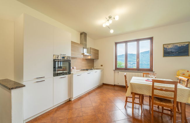 Apartamento de 3 quartos em Castelveccana com jardim e terraço - Foto 9