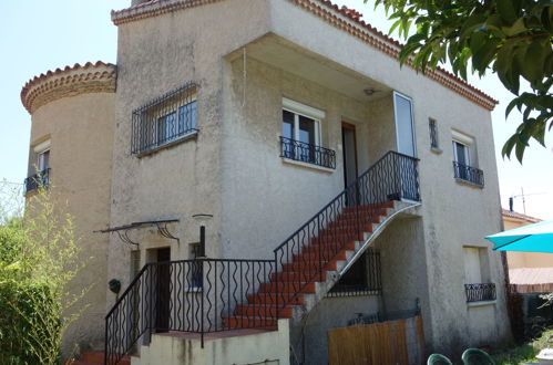 Photo 17 - Appartement de 2 chambres à Saint-Cyr-sur-Mer avec vues à la mer