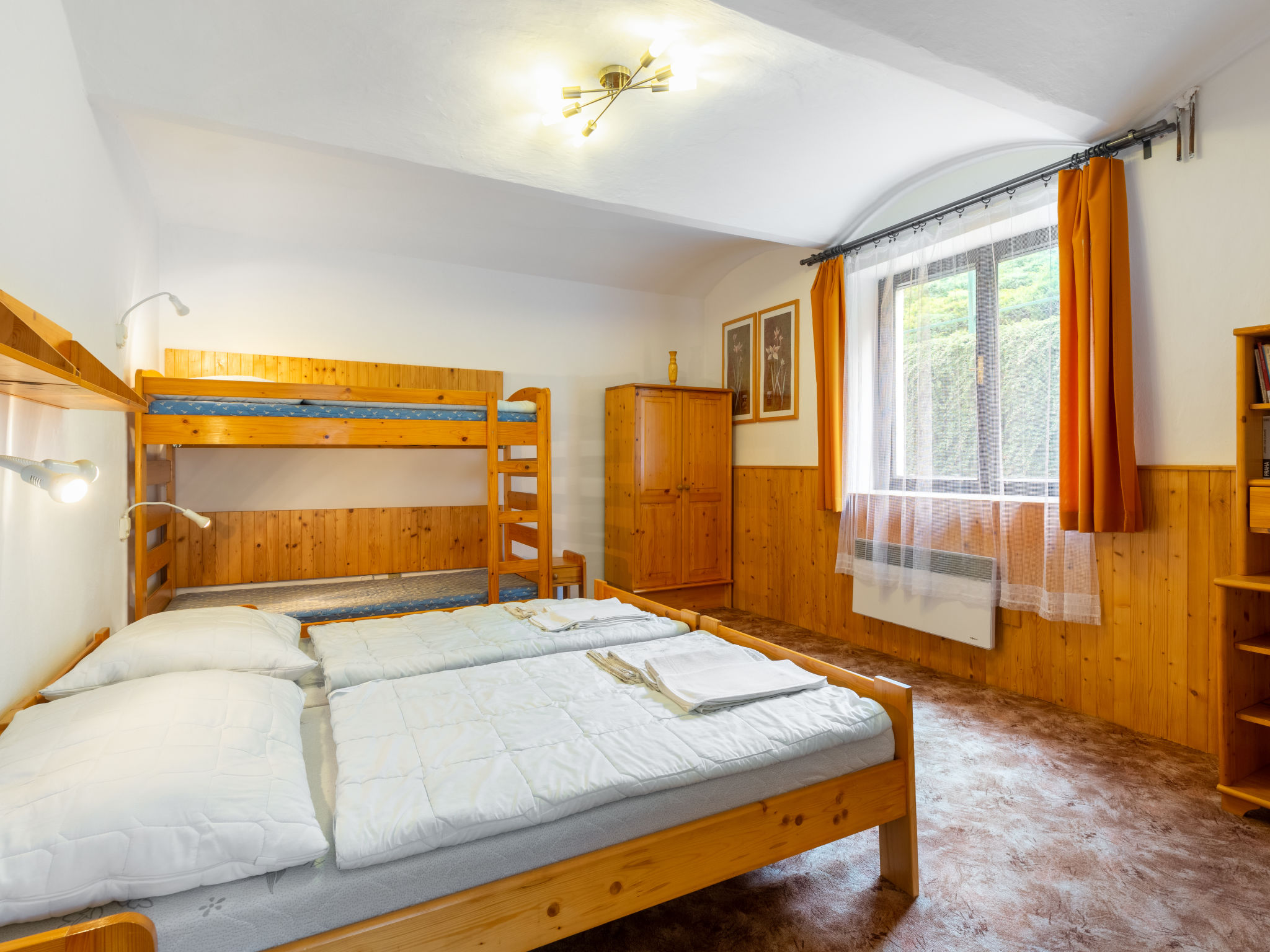 Foto 13 - Casa con 6 camere da letto a Rataje nad Sázavou con piscina privata e giardino