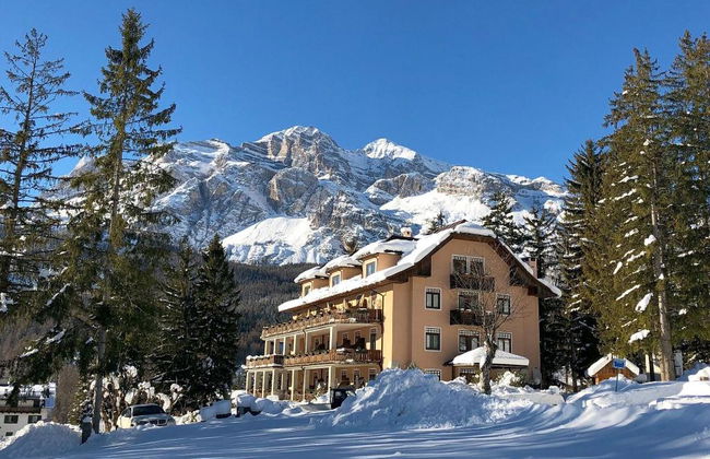 Hotel Villa Blu Cortina D'Ampezzo - Foto 4