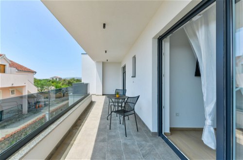 Photo 22 - Maison de 4 chambres à Sibenik avec piscine privée et terrasse