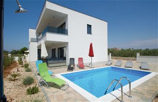 Foto 1 - Casa de 4 habitaciones en Sibenik con piscina privada y terraza