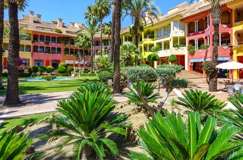 Foto 41 - Casa de 4 quartos em San Roque com piscina e vistas do mar