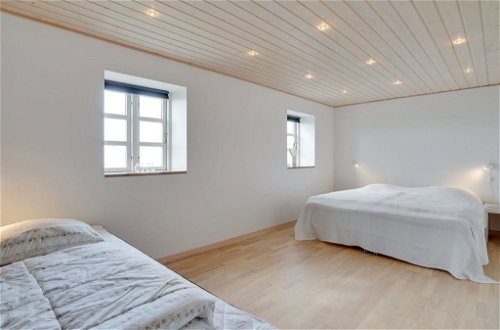 Foto 14 - Casa de 5 quartos em Thyholm com terraço e banheira de hidromassagem
