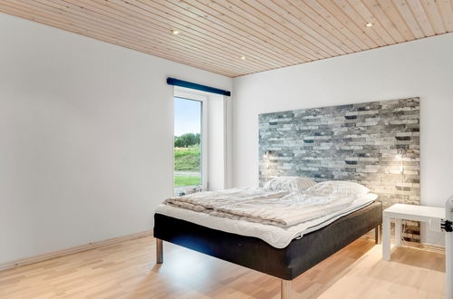 Foto 21 - Casa con 5 camere da letto a Thyholm con terrazza e vasca idromassaggio