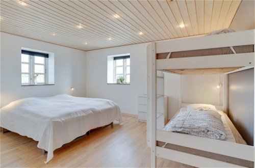 Foto 16 - Casa con 5 camere da letto a Thyholm con terrazza e vasca idromassaggio