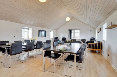 Foto 9 - Casa con 5 camere da letto a Thyholm con terrazza e vasca idromassaggio