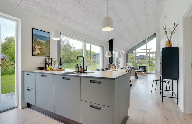 Casa de 4 quartos em Toftum Bjerge com terraço e banheira de hidromassagem - Foto 25