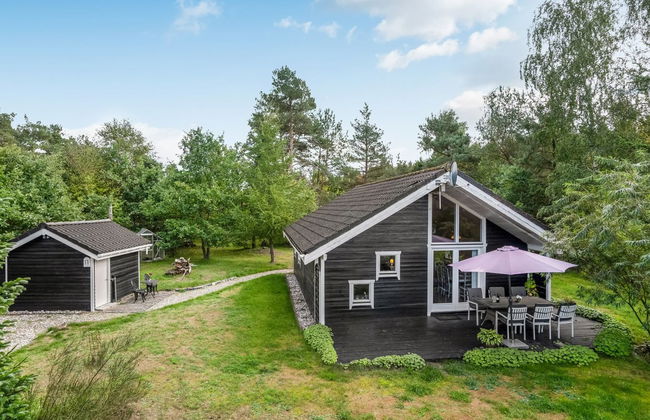Casa de 2 quartos em Rønde com terraço - Foto 1