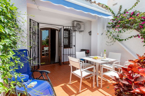 Foto 4 - Apartamento de 2 quartos em Nerja com piscina e jardim