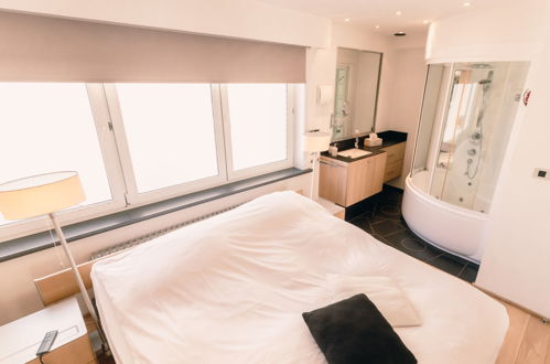 Photo 14 - Appartement de 1 chambre à Ostende avec bain à remous et vues à la mer