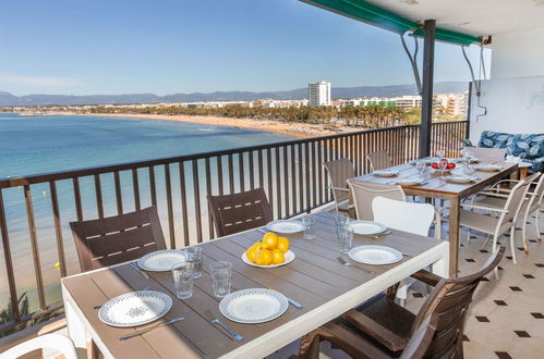 Photo 1 - 6 bedroom Apartment in Salou with terrace and sea view