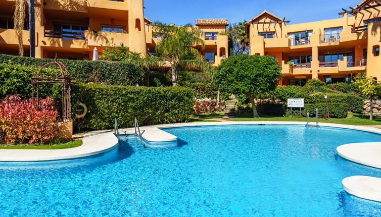 Foto 1 - Apartamento de 2 quartos em Estepona com piscina e jardim