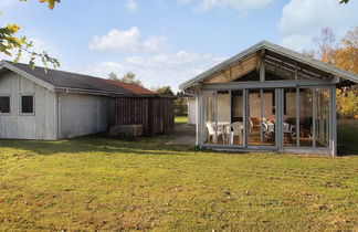 Photo 2 - Maison de 2 chambres à Tarm avec terrasse