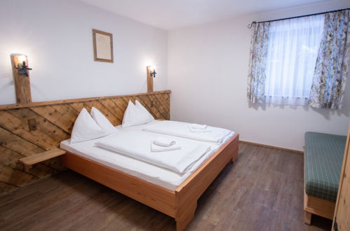 Foto 9 - Appartamento con 2 camere da letto a Pfarrwerfen con sauna e vista sulle montagne