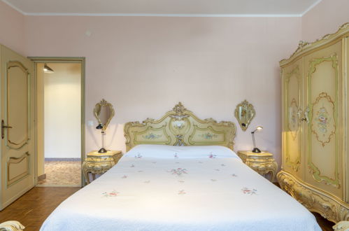 Foto 17 - Appartamento con 2 camere da letto a Riva Ligure con vista mare