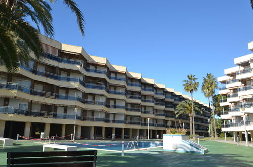 Foto 18 - Apartment mit 1 Schlafzimmer in Cambrils mit schwimmbad und blick aufs meer