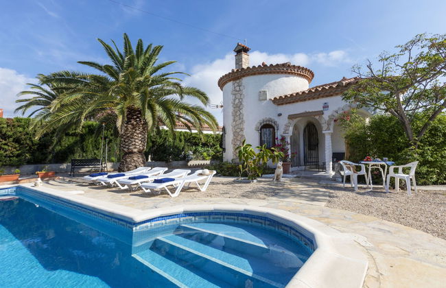 5 bedroom House in l'Ametlla de Mar with private pool and garden - Photo 15
