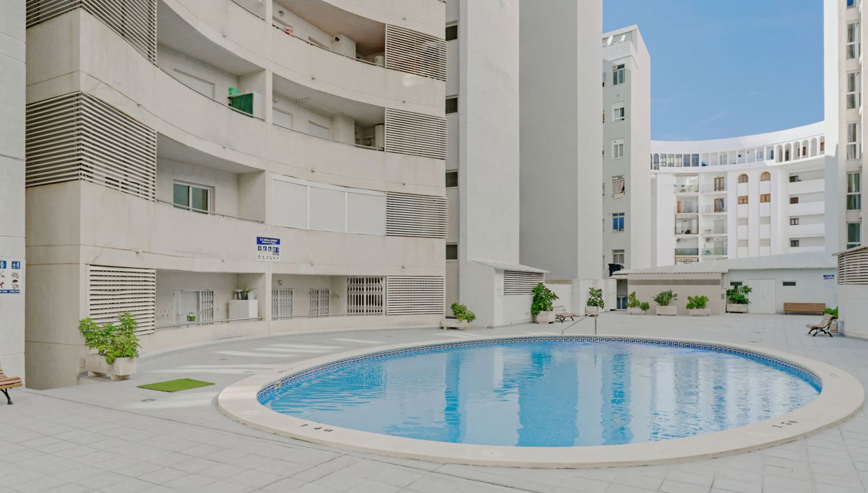 3 bedroom Apartment in Calp with swimming pool and terrace - Photo 1