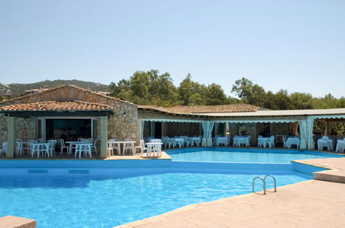 Photo 13 - Appartement de 1 chambre à Olbia avec piscine et vues à la mer