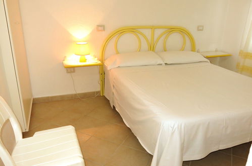 Foto 4 - Apartamento de 1 quarto em Olbia com piscina e jardim