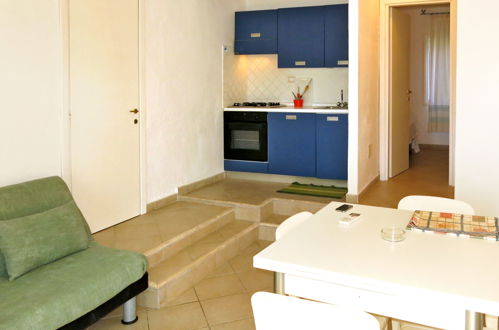 Photo 8 - 1 bedroom Apartment in Olbia with swimming pool and garden