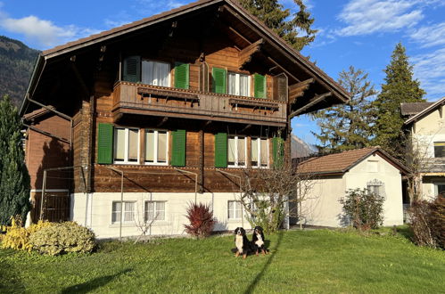 Foto 1 - Casa de 3 habitaciones en Interlaken con jardín y vistas a la montaña