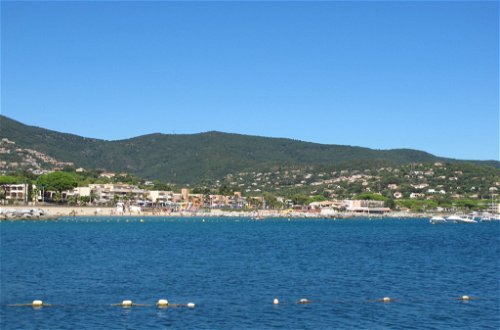 Foto 21 - Apartamento en Cavalaire-sur-Mer con vistas al mar