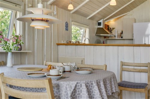 Photo 10 - Maison de 4 chambres à Hejsager Strand avec terrasse et sauna