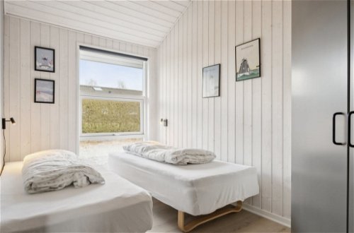 Foto 17 - Casa de 4 habitaciones en Flovt Strand con terraza y sauna