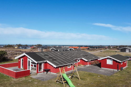 Foto 1 - Casa de 3 quartos em Harrerenden com piscina privada e terraço