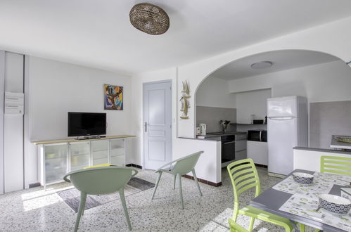 Foto 2 - Apartamento de 2 quartos em Six-Fours-les-Plages com jardim