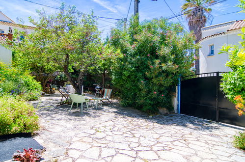 Photo 25 - Appartement de 2 chambres à Six-Fours-les-Plages avec jardin