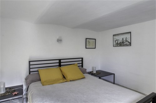 Foto 11 - Apartment mit 2 Schlafzimmern in Six-Fours-les-Plages mit garten und blick aufs meer