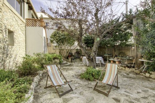 Photo 6 - Appartement de 2 chambres à Six-Fours-les-Plages avec jardin et vues à la mer