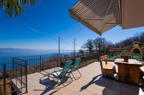 Photo 13 - 1 bedroom Apartment in Opatija with garden and sea view