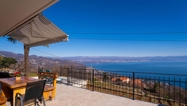 Apartamento de 2 quartos em Opatija com jardim e terraço - Foto 5
