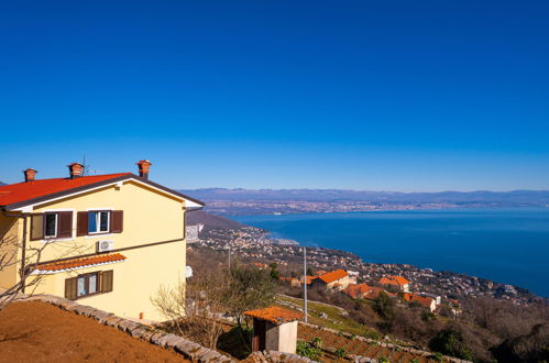 Photo 12 - 1 bedroom Apartment in Opatija with garden and sea view