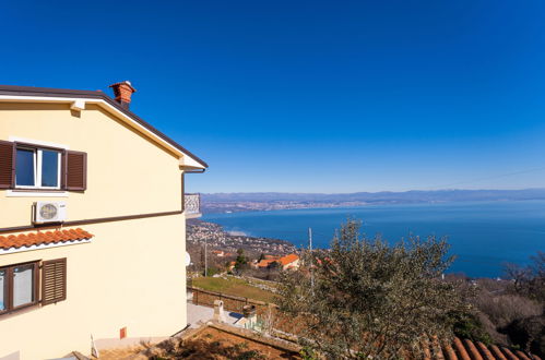 Foto 16 - Apartment mit 1 Schlafzimmer in Opatija mit garten und blick aufs meer