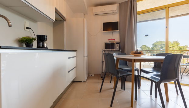 Apartment mit 2 Schlafzimmern in Salou mit schwimmbad und garten - Foto 3