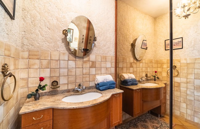 Casa de 4 quartos em Le Lavandou com piscina privada e jardim - Foto 20