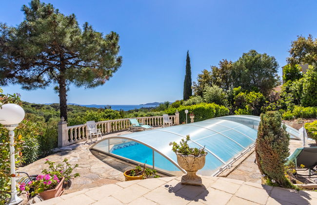 Casa de 4 quartos em Le Lavandou com piscina privada e jardim - Foto 25