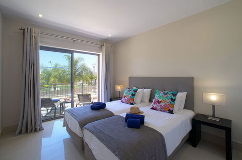 Photo 21 - 2 bedroom Apartment in Loulé with swimming pool and sea view