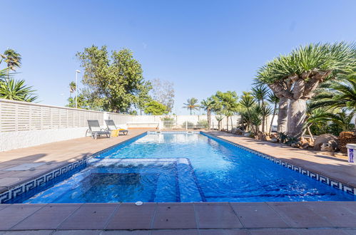 Foto 41 - Casa de 4 habitaciones en Deltebre con piscina privada y jardín