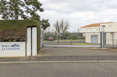 Foto 16 - Apartamento de 1 quarto em Les Sables-d'Olonne com piscina e jardim