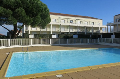 Photo 12 - Appartement de 1 chambre à Les Sables-d'Olonne avec piscine et vues à la mer