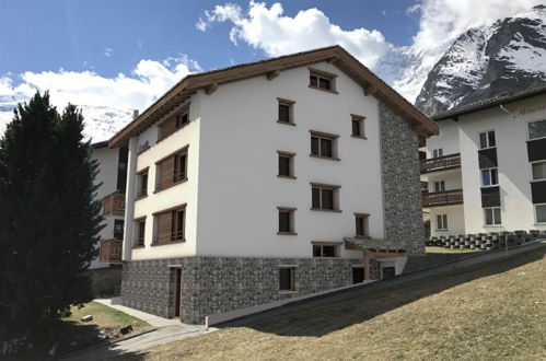 Foto 28 - Apartamento de 4 habitaciones en Saas-Fee