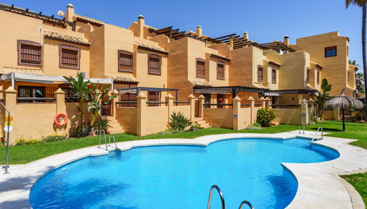 Foto 1 - Casa de 3 habitaciones en Casares con piscina y vistas al mar