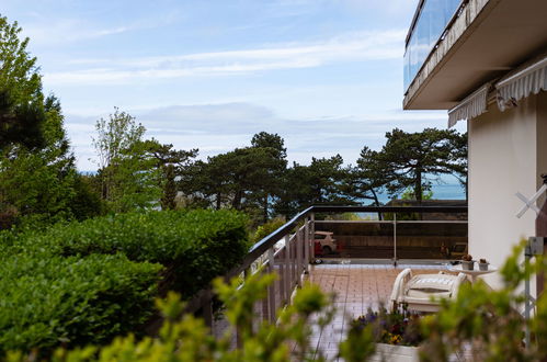 Foto 15 - Appartamento con 2 camere da letto a Trouville-sur-Mer con terrazza e vista mare