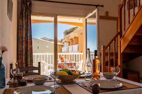 Foto 5 - Apartamento de 2 quartos em Fréjus com piscina e vistas do mar